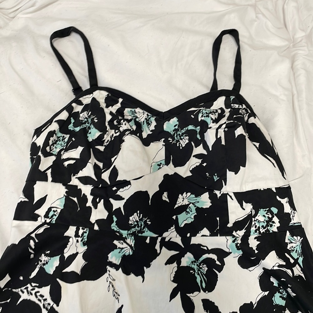 Cute torrid tank top size 1